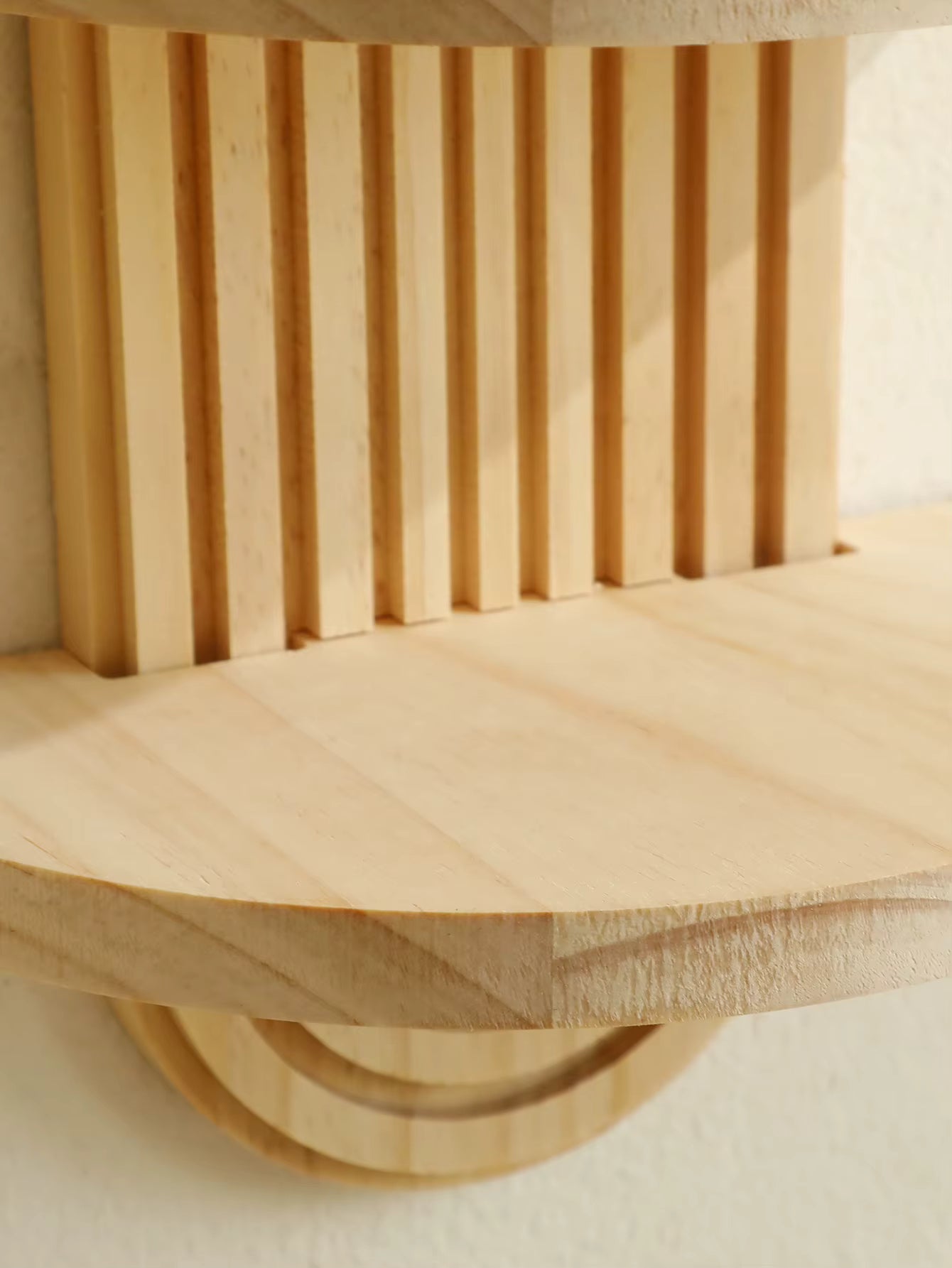 The Entryway "Pill" Symmetrical Wall Shelf / Natural Oak